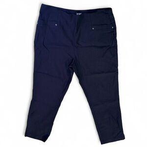 Maurices Women's Bengaline Black Capris - XL